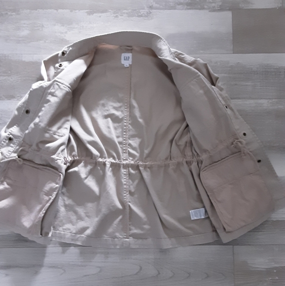 𝅺GAP coat beige tan drawstring since waist - Picture 3 of 7
